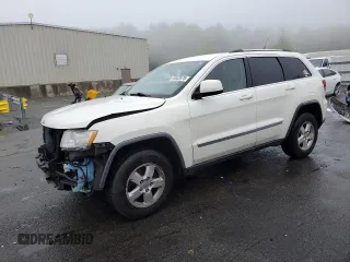 2011 Jeep Grand Cherokee Laredo z VIN 1J4RR4GG4BC508684, wystawiony jako Copart lot #55532475 z przebiegiem 232 231 mil mil oraz Szkoda całkowita • Salvage title. Historia ofert i sprzedaży dostępna na DreamBid. Obrazek 1.