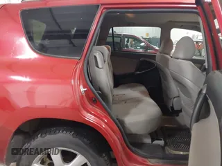 2007 Toyota RAV4 Limited with VIN JTMZD31V076049746, listed as a IAAI auction lot 41546898 with 157,178 mi miles. Bid and sale history available at carsss.com. Image 8.