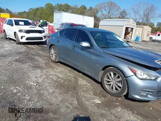 2015 Infiniti Q50 Premium with VIN JN1BV7AP3FM348555, listed as a IAAI auction lot 41452169 with 202,023 mi miles. Bid and sale history available at carsss.com. Image 1.