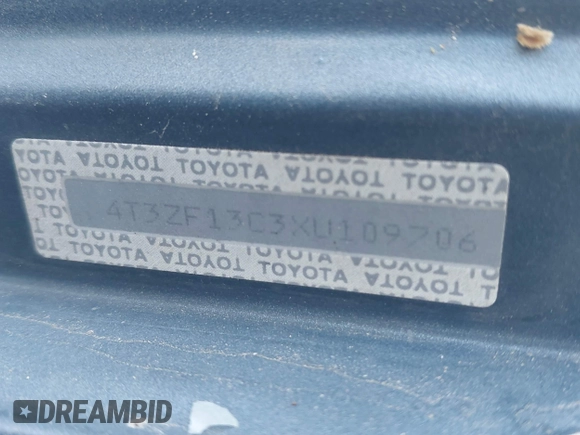 1999 Toyota Sienna LE with VIN 4T3ZF13C3XU109706, listed as a IAAI auction lot 42034205 with 1 mi miles. Bid and sale history available at carsss.com. Image 9.
