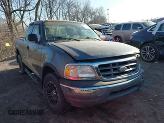 2003 Ford F-150 XL with VIN 2FTRX18WX3CB01433, listed as a IAAI auction lot 41768388 with 170,357 mi miles. Bid and sale history available at carsss.com. Image 1.