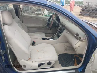 2002 Mercedes-Benz C 230/260/280/320 с VIN WDBRN47J02A185774, выставлен на аукционе IAAI как лот 42258843 с пробегом Не указан миль и . История ставок и продаж доступна на DreamBid. Изображение 5.