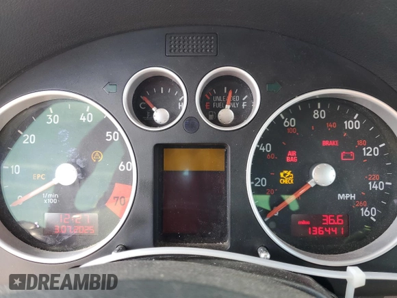 2001 Audi TT z VIN TRUWT28N411030021, wystawiony jako Copart lot #48435505 z przebiegiem 136 441 mil mil oraz Szkoda całkowita • Salvage title. Historia ofert i sprzedaży dostępna na DreamBid. Obrazek 9.