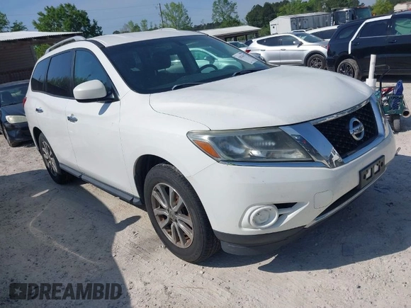 2013 Nissan Pathfinder SV with VIN 5N1AR2MM2DC675979, listed as a IAAI auction lot 42024315 with 468,225 mi miles. Bid and sale history available at carsss.com. Image 1.