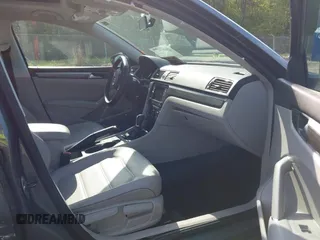 2016 Volkswagen Passat SE z VIN 1VWBS7A39GC048588, wystawiony jako IAAI lot #42024717 z przebiegiem 94 626 mil mil oraz . Historia ofert i sprzedaży dostępna na DreamBid. Obrazek 5.