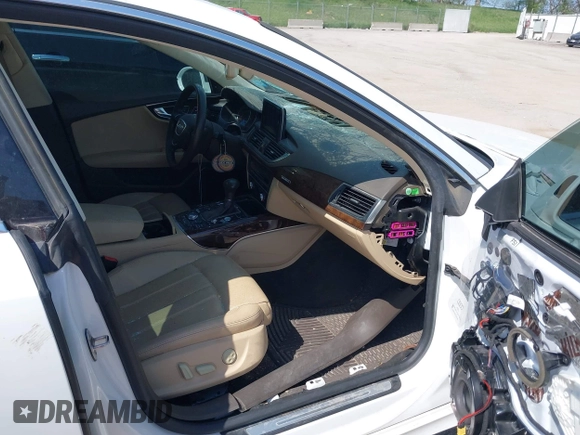 2012 Audi A7 Prestige с VIN WAU2GAFC9CN105796, выставлен на аукционе IAAI как лот 42227252 с пробегом 113 312 миль миль и . История ставок и продаж доступна на DreamBid. Изображение 5.