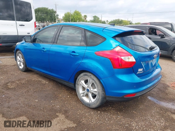 2013 Ford Focus SE with VIN 1FADP3K22DL189516, listed as a IAAI auction lot 42035388 with 120,656 mi miles. Bid and sale history available at carsss.com. Image 3.
