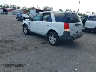 2005 Saturn VUE z VIN 5GZCZ53475S811187, wystawiony jako IAAI lot #41783924 z przebiegiem 109 825 mil mil oraz . Historia ofert i sprzedaży dostępna na DreamBid. Obrazek 3.