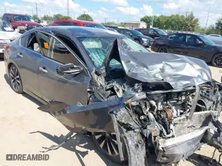 2018 Nissan Altima 2.5 S with VIN 1N4AL3AP3JC253358, listed as a IAAI auction lot 40384009 with 168,921 mi miles. Bid and sale history available at carsss.com. Image 1.