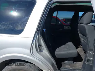 2015 Ford Expedition XLT с VIN 1FMJU1HT5FEF47284, выставлен на аукционе IAAI как лот 41565809 с пробегом 178 859 миль миль и . История ставок и продаж доступна на DreamBid. Изображение 8.