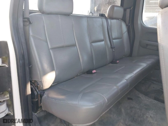 2008 Chevrolet Silverado 1500 Work Truck with VIN 1GCEC19C48Z328397, listed as a IAAI auction lot 42019900 with 314,045 mi miles. Bid and sale history available at carsss.com. Image 8.