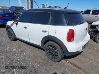2012 MINI Countryman with VIN WMWZB3C50CWM03775, listed as a IAAI auction lot 41876928 with 151,366 mi miles and . Bid and sale history available at DreamBid. Image 3.
