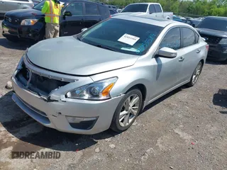 2013 Nissan Altima SV with VIN 1N4AL3AP4DN472936, listed as a IAAI auction lot 42053589 with 180,801 mi miles and . Bid and sale history available at carsss.com. Image 2.