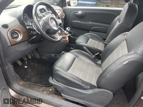 2012 FIAT 500 Sport z VIN 3C3CFFBR6CT383917, wystawiony jako Copart lot #50950975 z przebiegiem 122 087 mil mil oraz Tytuł czysty. Historia ofert i sprzedaży dostępna na DreamBid. Obrazek 7.