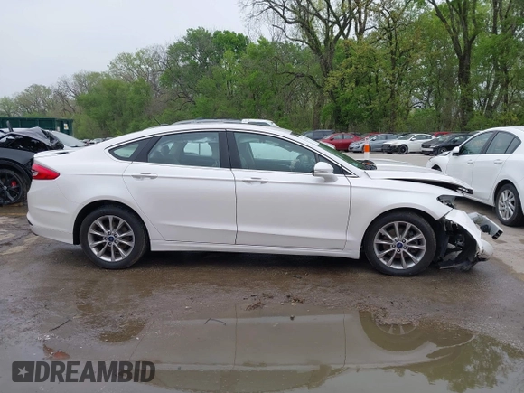 2017 Ford Fusion SE with VIN 3FA6P0HD2HR274458, listed as a IAAI auction lot 42042518 with 99,983 mi miles and . Bid and sale history available at carsss.com. Image 14.