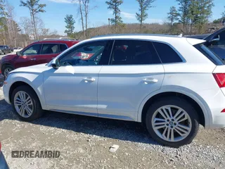 2018 Audi Q5 Premium Plus with VIN WA1BNAFY1J2103568, listed as a IAAI auction lot 41445298 with 38,385 mi miles. Bid and sale history available at carsss.com. Image 14.