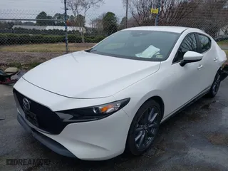 2019 Mazda Mazda3 Hatchback with VIN JM1BPAJM3K1135627, listed as a IAAI auction lot 41561810 with 30,558 mi miles. Bid and sale history available at carsss.com. Image 17.