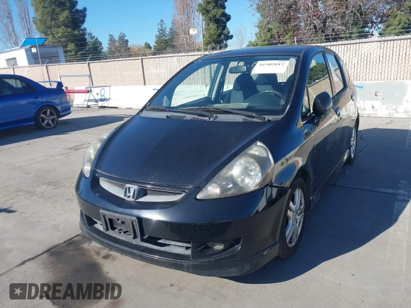 2007 Honda Fit Sport with VIN JHMGD37697S046406, listed as a IAAI auction lot 41302012 with 230,318 mi miles. Bid and sale history available at carsss.com. Image 6.