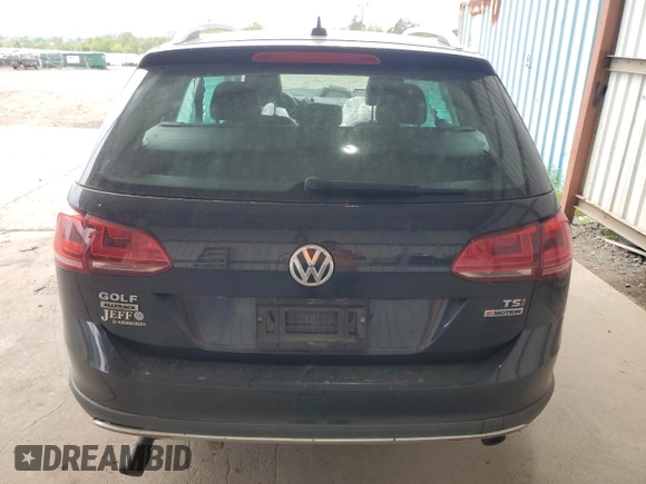 2017 Volkswagen Golf S z VIN 3VWH17AU4HM517172, wystawiony jako Copart lot #54742315 z przebiegiem Nie podano mil oraz Szkoda całkowita • Salvage title. Historia ofert i sprzedaży dostępna na DreamBid. Obrazek 6.