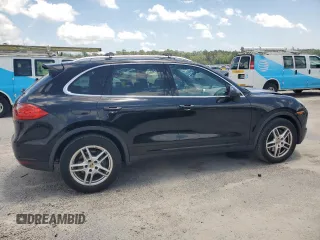 2014 Porsche Cayenne z VIN WP1AA2A20ELA95807, wystawiony jako Copart lot #57442775 z przebiegiem 142 845 mil mil oraz Szkoda całkowita • Salvage title. Historia ofert i sprzedaży dostępna na DreamBid. Obrazek 3.