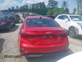 2024 Kia Forte LXS z VIN 3KPF24AD4RE746100, wystawiony jako IAAI lot #42257968 z przebiegiem 34 015 mil mil oraz . Historia ofert i sprzedaży dostępna na DreamBid. Obrazek 16.