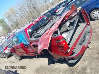 2024 Chevrolet Colorado 2WD LT z VIN 1GCPSCEKXR1112753, wystawiony jako IAAI lot #41842815 z przebiegiem 13 775 mil mil oraz . Historia ofert i sprzedaży dostępna na DreamBid. Obrazek 14.