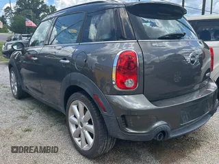 2012 MINI Countryman S с VIN WMWZC5C58CWL60215, выставлен на аукционе Copart как лот 63710935 с пробегом 127 673 миль миль и Чистый • Clean title. История ставок и продаж доступна на DreamBid. Изображение 3.