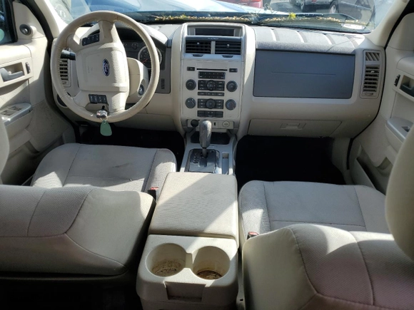 2011 Ford Escape XLT with VIN 1FMCU9DG9BKC30250, listed as a Copart auction lot 48976005 with 40,671 mi miles and Salvage Title. Bid and sale history available at carsss.com. Image 8.