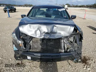 2010 Honda Accord EX-L z VIN 1HGCP3F86AA000301, wystawiony jako Copart lot #84867284 z przebiegiem Nie podano mil oraz Szkoda całkowita • Salvage title. Historia ofert i sprzedaży dostępna na DreamBid. Obrazek 5.