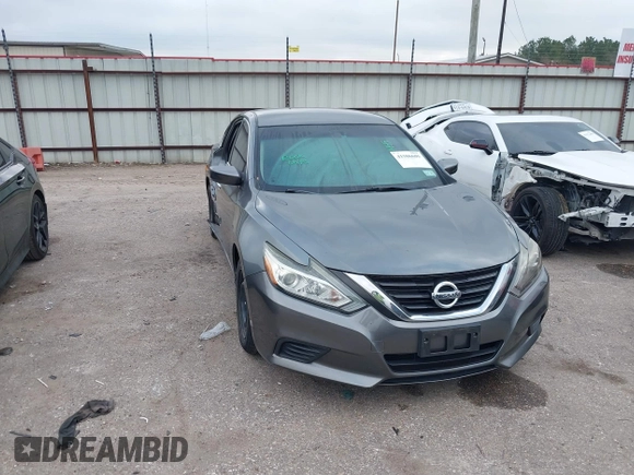 2017 Nissan Altima SV with VIN 1N4AL3AP6HC190962, listed as a IAAI auction lot 41506605 with 137,721 mi miles and . Bid and sale history available at carsss.com. Image 1.