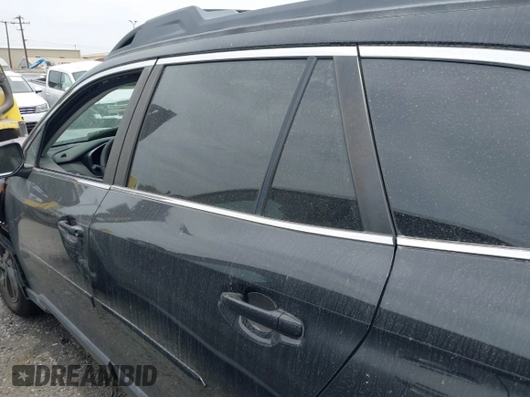 2021 Subaru Outback Onyx XT z VIN 4S4BTGJD5M3109435, wystawiony jako IAAI lot #42003922 z przebiegiem Nie podano mil oraz . Historia ofert i sprzedaży dostępna na DreamBid. Obrazek 14.