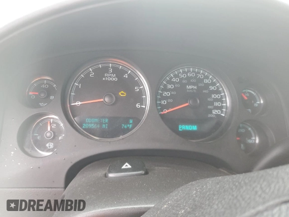 2013 GMC Yukon Denali with VIN 1GKS1EEF2DR279005, listed as a Copart auction lot 70446104 with 209,564 mi miles and Salvage Title. Bid and sale history available at carsss.com. Image 9.