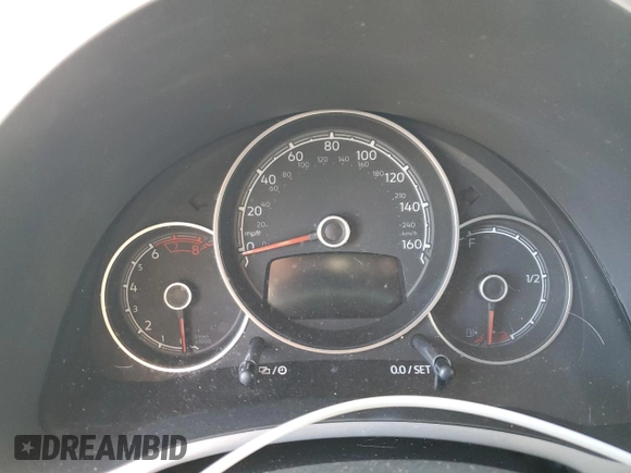 2018 Volkswagen Beetle S with VIN 3VW5DAATXJM515995, listed as a Copart auction lot 83207354 with Not provided miles and Salvage title. Bid and sale history available at DreamBid. Image 9.