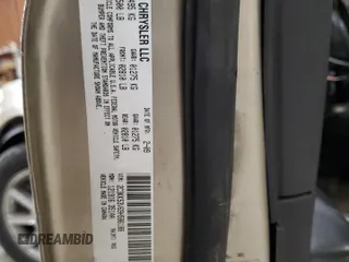 2009 Chrysler 300 z VIN 2C3KK53V69H586188, wystawiony jako Copart lot #50994545 z przebiegiem 157 861 mil mil oraz Szkoda całkowita • Salvage title. Historia ofert i sprzedaży dostępna na DreamBid. Obrazek 13.