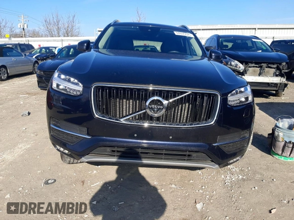 2019 Volvo XC90 Momentum z VIN YV4102PK8K1456992, wystawiony jako Copart lot #44600625 z przebiegiem 88 338 mil mil oraz Szkoda całkowita • Salvage title. Historia ofert i sprzedaży dostępna na DreamBid. Obrazek 5.
