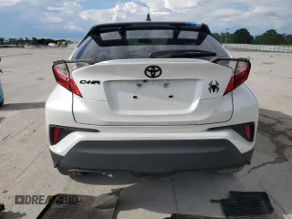 2022 Toyota C-HR XLE z VIN JTNKHMBXXN1131677, wystawiony jako Copart lot #57052965 z przebiegiem 77 600 mil mil oraz Szkody całkowita. Historia ofert i sprzedaży dostępna na DreamBid. Obrazek 6.