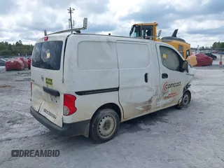 2019 Nissan NV200 Compact Cargo S with VIN 3N6CM0KN5KK697961, listed as a IAAI auction lot 38102516 with 132,689 mi miles. Bid and sale history available at carsss.com. Image 4.