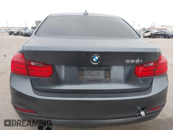 2015 BMW 3 Series 328i с VIN WBA3C1C5XFK123459, выставлен на аукционе IAAI как лот 42439775 с пробегом 94 147 миль миль и . История ставок и продаж доступна на DreamBid. Изображение 16.