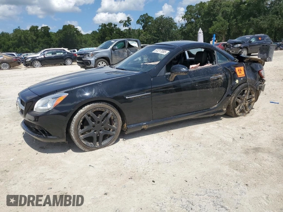 2014 Mercedes-Benz SLK 250 z VIN WDDPK4HA8EF076783, wystawiony jako Copart lot #61217085 z przebiegiem Nie podano mil oraz Szkoda całkowita • Salvage title. Historia ofert i sprzedaży dostępna na DreamBid. Obrazek 1.