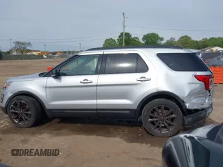 2017 Ford Explorer XLT z VIN 1FM5K8D80HGA02103, wystawiony jako IAAI lot #42288779 z przebiegiem 209 401 mil mil oraz . Historia ofert i sprzedaży dostępna na DreamBid. Obrazek 14.