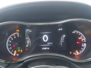 2020 Jeep Grand Cherokee Summit с VIN 1C4RJFJT4LC137073, выставлен на аукционе IAAI как лот 42265991 с пробегом 212 397 миль миль и . История ставок и продаж доступна на DreamBid. Изображение 7.