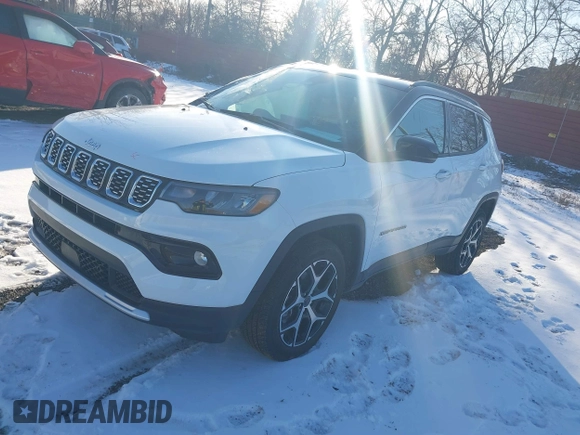 2025 Jeep Compass Limited with VIN 3C4NJDCNXST531729, listed as a IAAI auction lot 41542033 with 1,323 mi miles and . Bid and sale history available at DreamBid. Image 18.