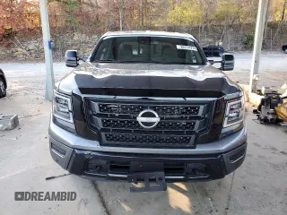 2023 Nissan Titan SV with VIN 1N6AA1ED8PN106127, listed as a Copart auction lot 82214774 with 39,089 mi miles and Salvage title. Bid and sale history available at DreamBid. Image 5.