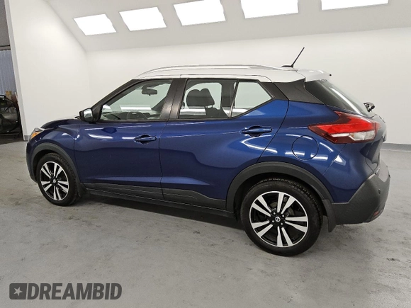 2020 Nissan Kicks SV with VIN 3N1CP5CV7LL478942, listed as a Copart auction lot 54542495 with 114,745 mi miles and Clean Title. Bid and sale history available at carsss.com. Image 2.