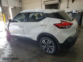 2020 Nissan Kicks SV with VIN 3N1CP5CV9LL567752, listed as a Copart auction lot 42450055 with 78,040 mi miles and Salvage Title. Bid and sale history available at carsss.com. Image 2.