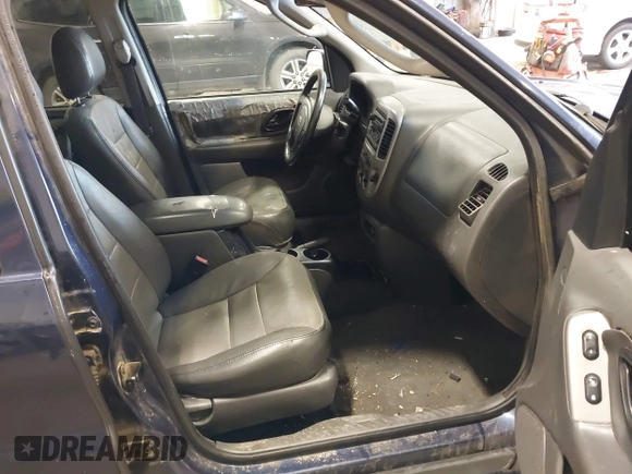 2004 Ford Escape XLT with VIN 1FMYU93134KB36712, listed as a IAAI auction lot 42412101 with 232,340 mi miles and . Bid and sale history available at DreamBid. Image 5.