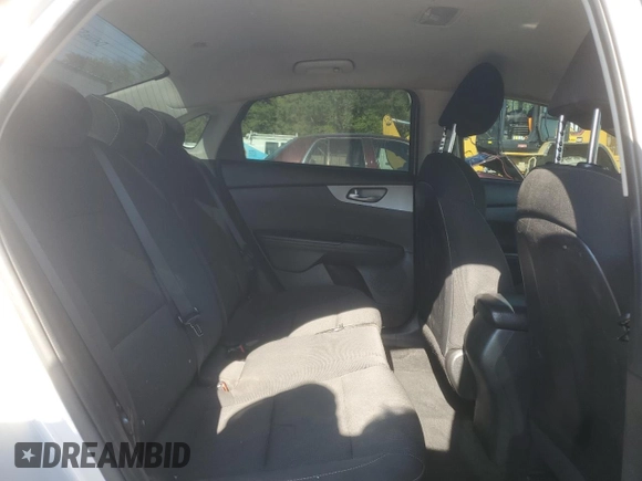 2021 Kia Forte FE z VIN 3KPF24AD6ME319199, wystawiony jako Copart lot #52369155 z przebiegiem 104 348 mil mil oraz Szkoda całkowita • Salvage title. Historia ofert i sprzedaży dostępna na DreamBid. Obrazek 10.
