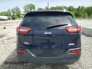 2016 Jeep Cherokee Latitude z VIN 1C4PJLCB2GW206650, wystawiony jako Copart lot #56567345 z przebiegiem 86 983 mil mil oraz Nie do naprawy • Non repairable. Historia ofert i sprzedaży dostępna na DreamBid. Obrazek 6.