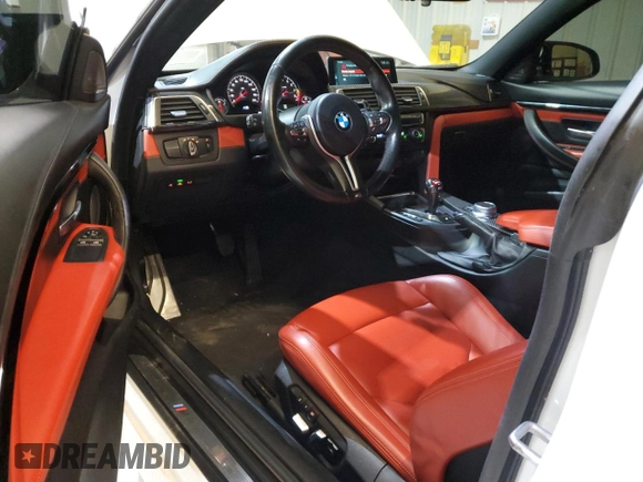 2017 BMW M4 with VIN WBS3R9C32HA014087, listed as a Copart auction lot 87033904 with 55,026 mi miles and Salvage title. Bid and sale history available at DreamBid. Image 8.