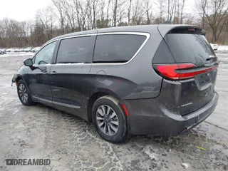 2023 Chrysler Pacifica Hybrid Limited with VIN 2C4RC1S79PR572795, listed as a IAAI auction lot 41680400 with 17,730 mi miles. Bid and sale history available at carsss.com. Image 3.
